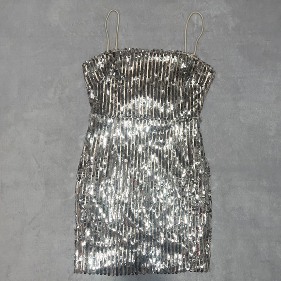 Luxxel Dresses & Skirts - Luxxel silver & nude sequins dress